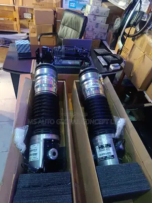 Rolls Royce Wraith Front Shock and Pump