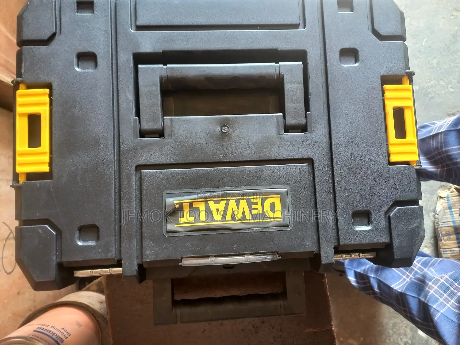 Cordless Angle Grinder