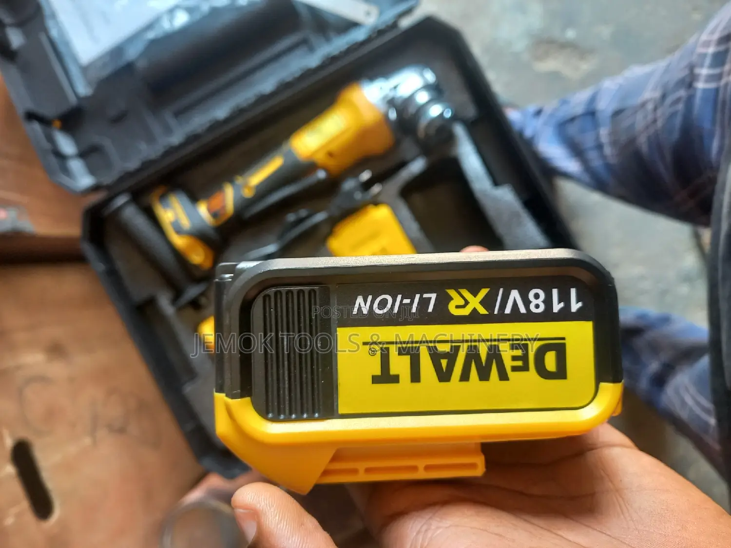 Cordless Angle Grinder
