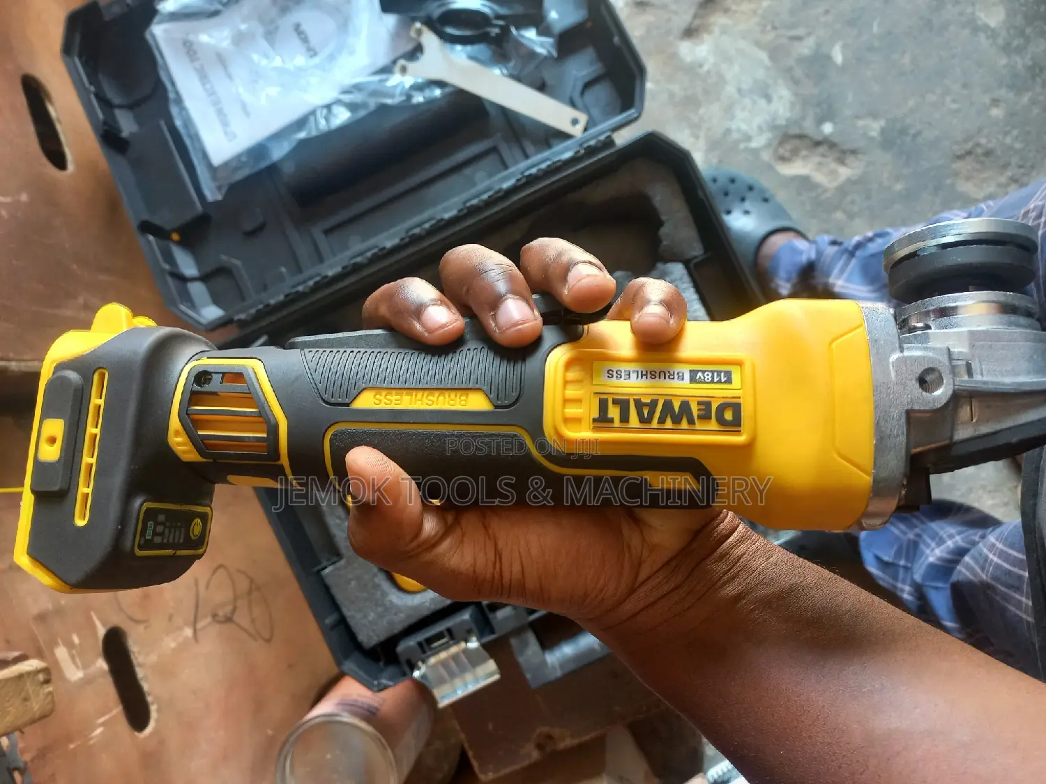 Cordless Angle Grinder