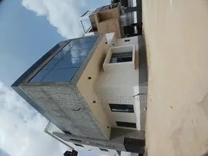 5bdrm Duplex in Guzape District for sale