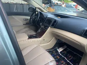 Toyota Venza V6 AWD 2012 Gray