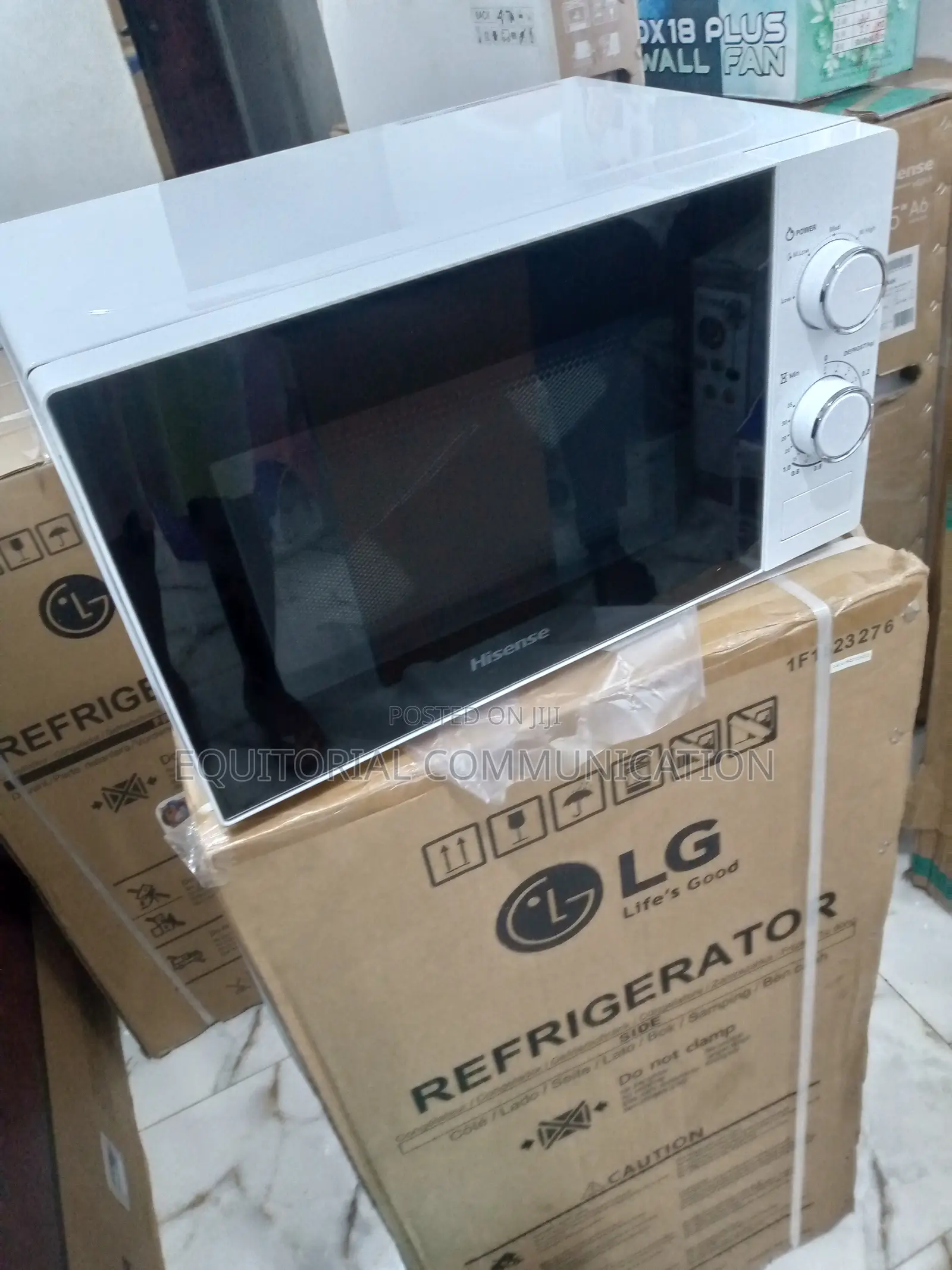 Brand Spanking New Hisense 20L Microwave