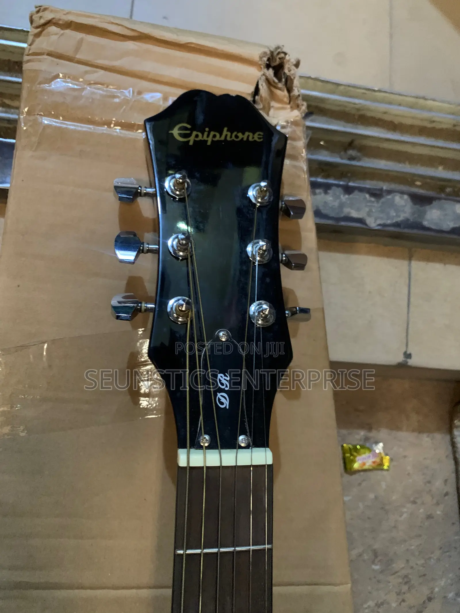 Quality Epiphone Pure Acoustic Guitar