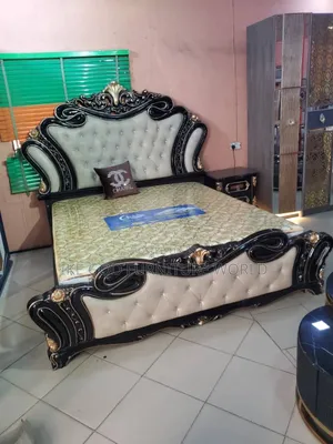 6by7 Imported Turkish Royal Family Bed With Dressing Mirror