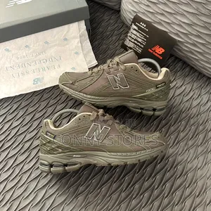 Premium New Balance 1906r Cordura Olive Green*