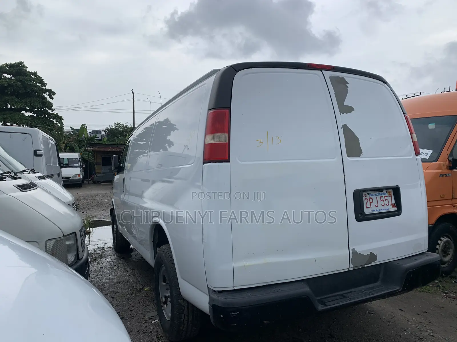 Chevrolet Chevy 2008 White
