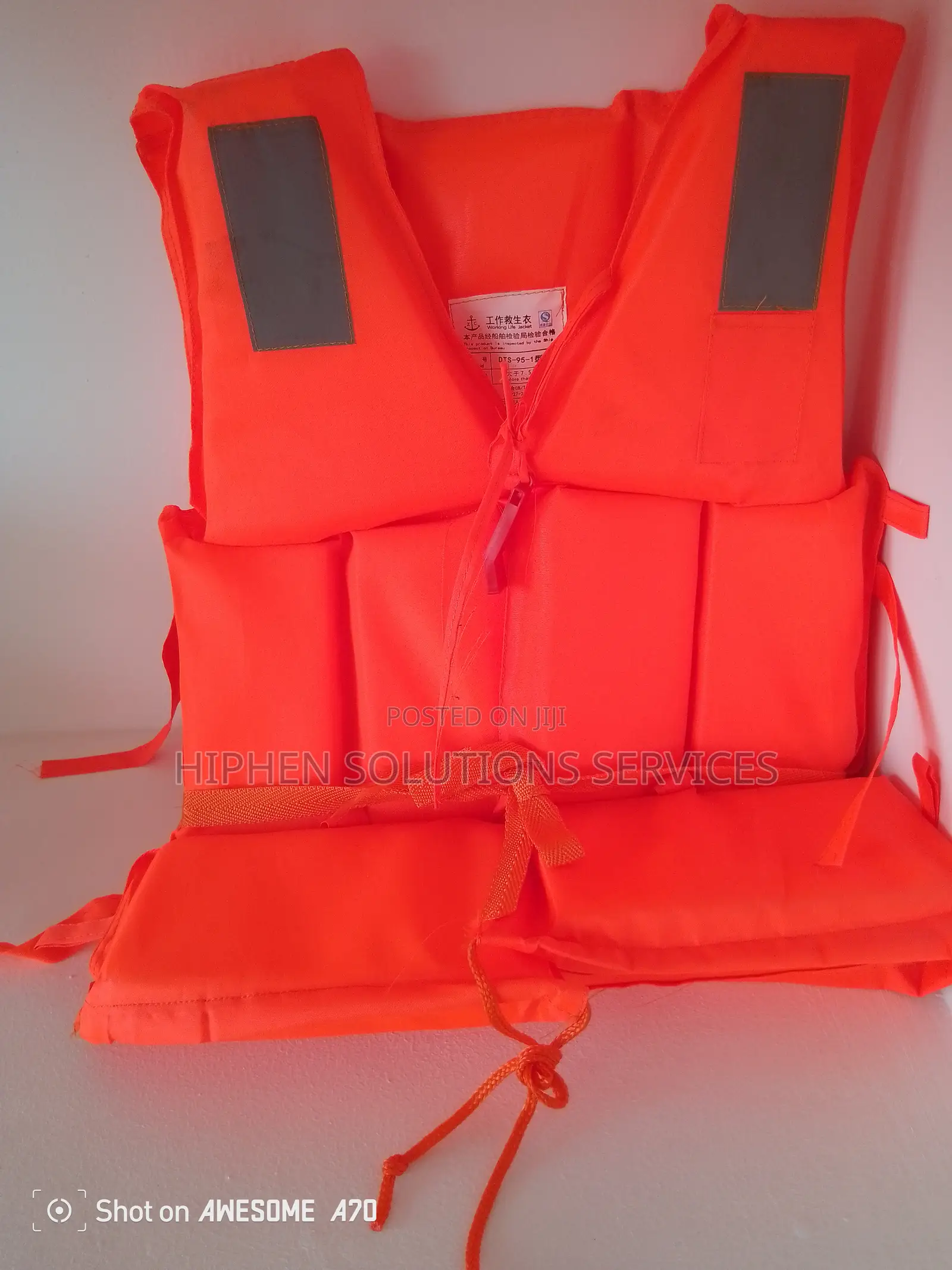 Lifejacket With Emergency Water
