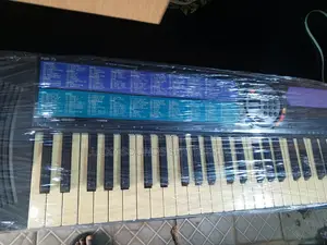Yamaha Keyboard PSR73
