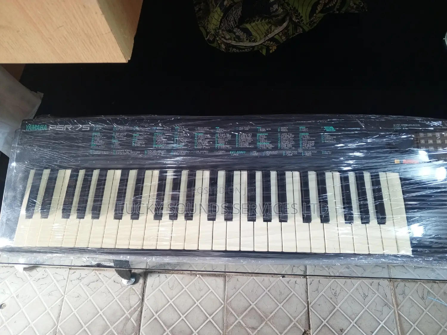Yamaha Keyboard Psr75
