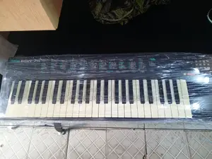 Yamaha Keyboard Psr75