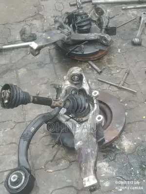 Range Rover Sport and Voque Front Hub 2015