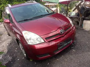 Toyota Corolla Rumion Hatchback 1.8 FWD 2007 Red
