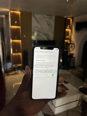 Apple iPhone 11 64 GB Black