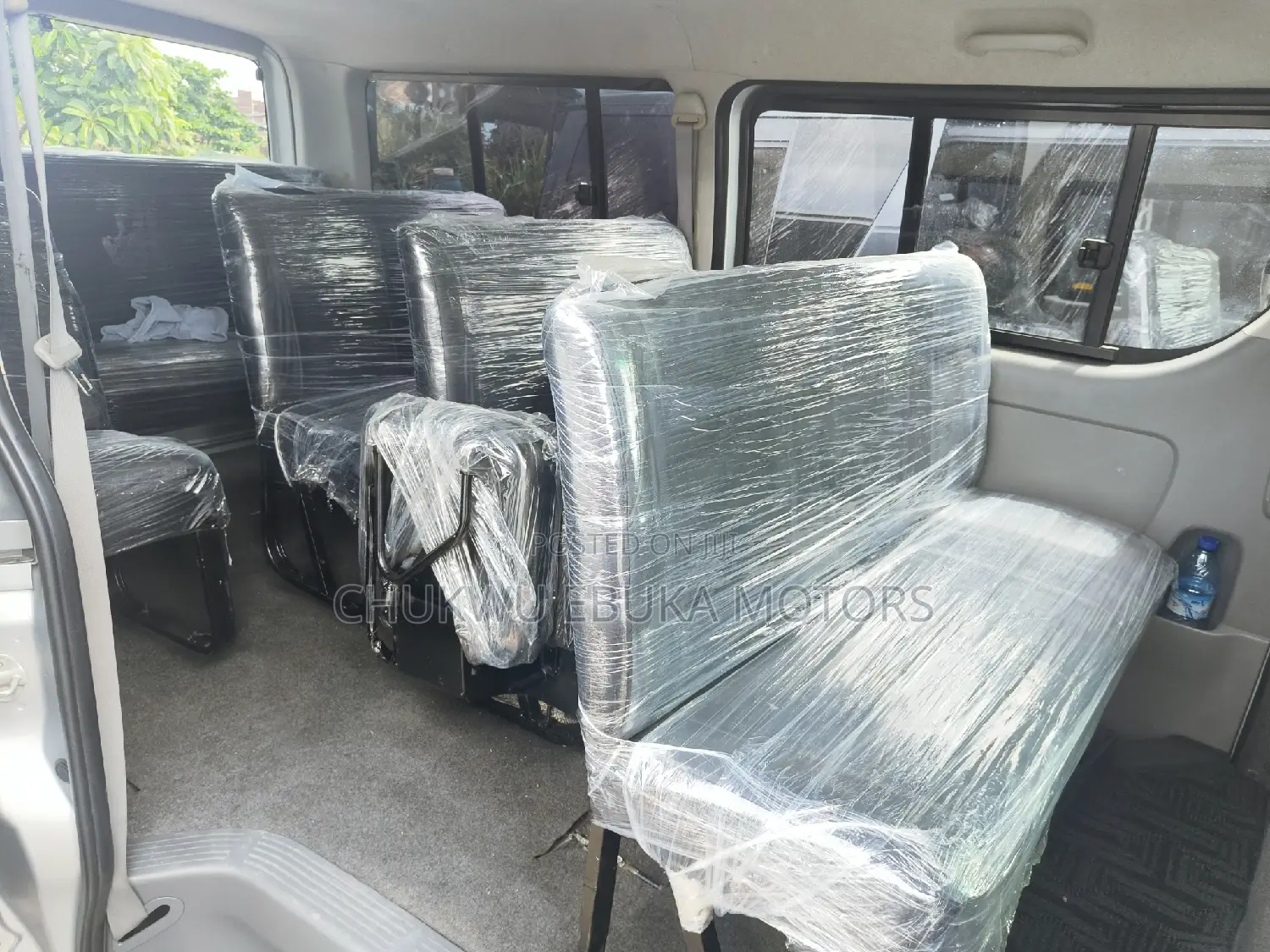 Toyota HiAce 2013 Silver