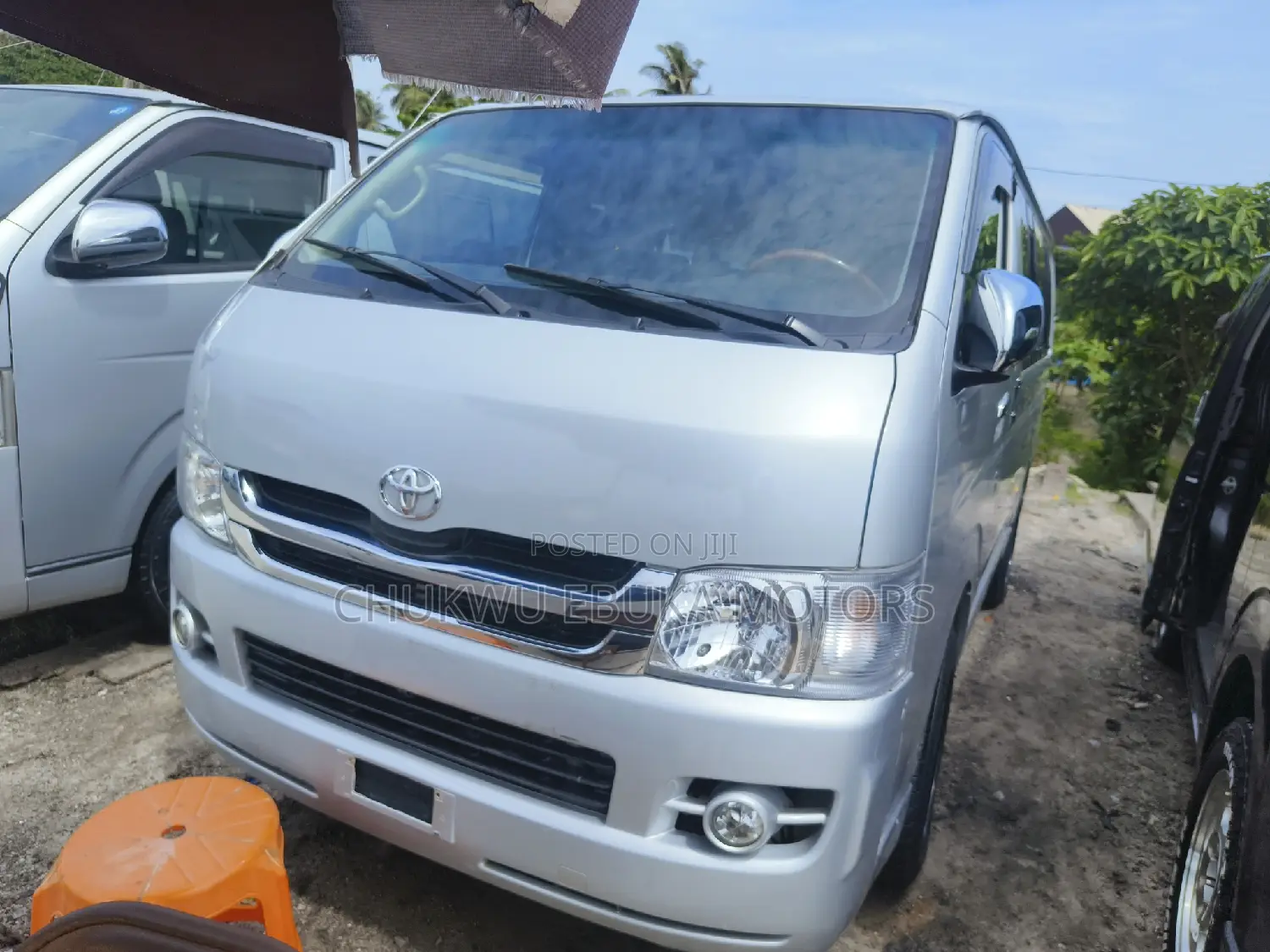 Toyota HiAce 2013 Silver