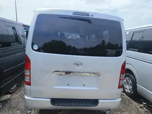 Toyota HiAce 2013 Silver