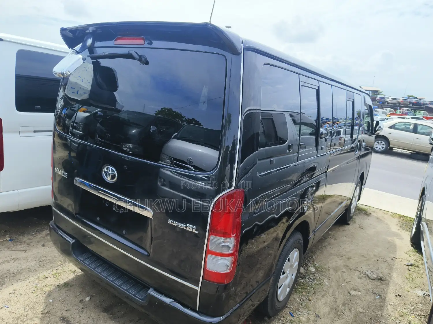 Toyota HiAce 2013 Grey