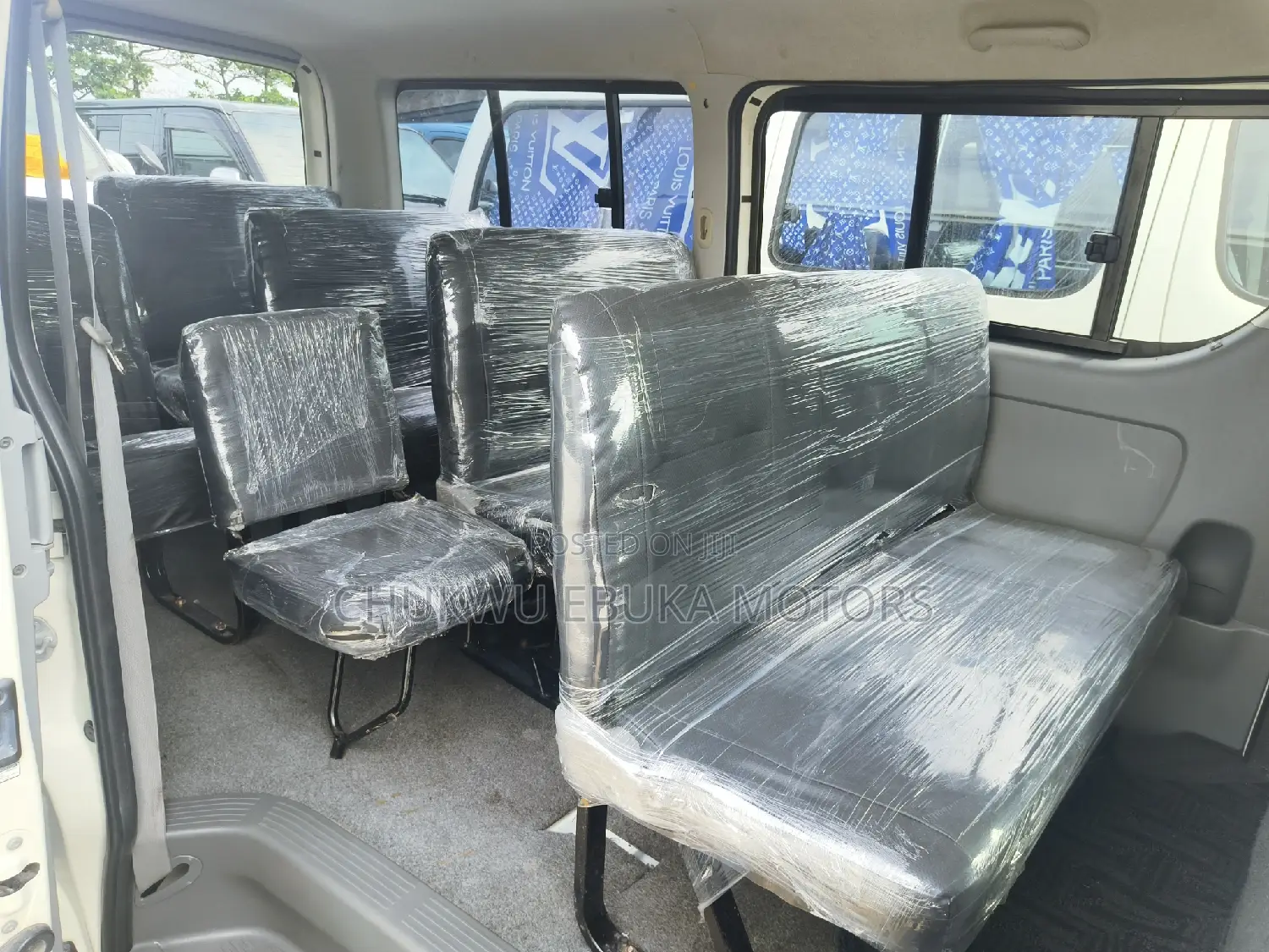 Toyota HiAce 2013 White