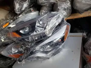 Headlight Corrolla 2014/015 Set Brand New