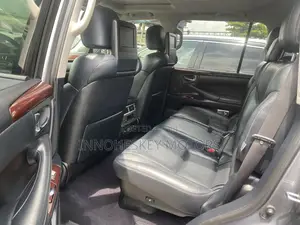 Lexus LX 570 AWD 2015 Gray