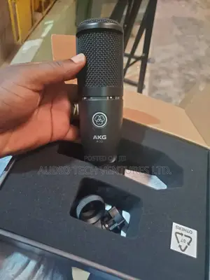 Akg Studio Microphone P120