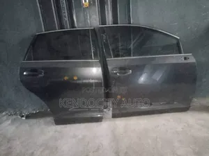Venza Doors Front Nd Back Passenger Side Two 2010/014