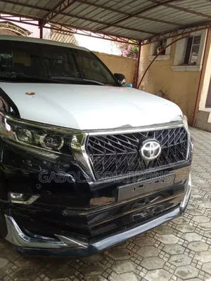 Photo - New Toyota Land Cruiser Prado 2022 Black