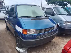 Volkswagen Transporter 2005 Blue