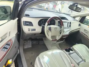 Toyota Sienna Limited 7 Passenger 2012 Black