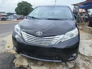 Toyota Sienna Limited 7 Passenger 2012 Black