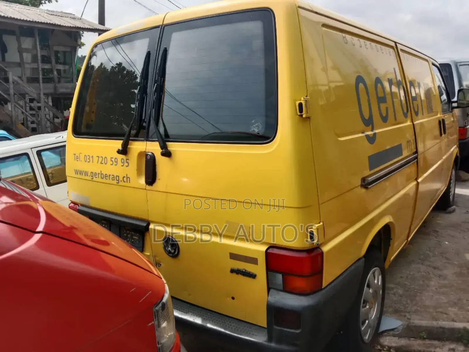 Volkswagen Transporter 2002 Yellow
