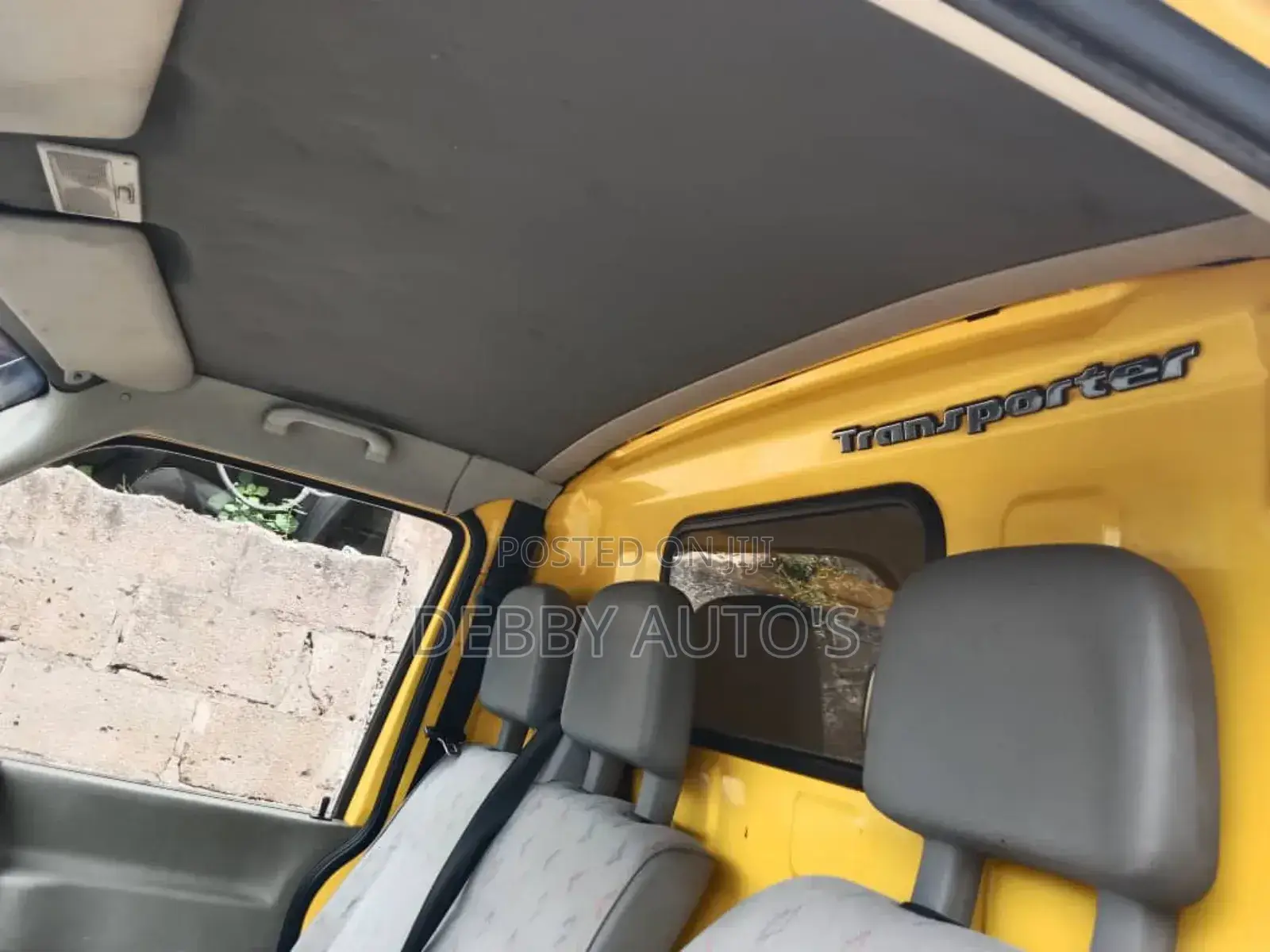 Volkswagen Transporter 2002 Yellow