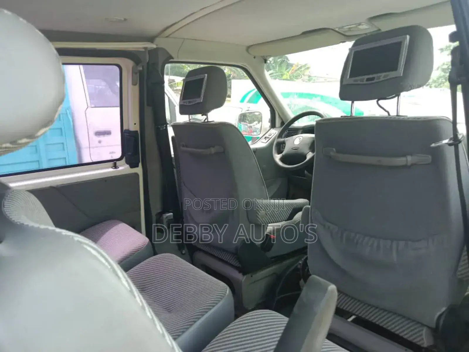 Volkswagen Transporter 2006 White