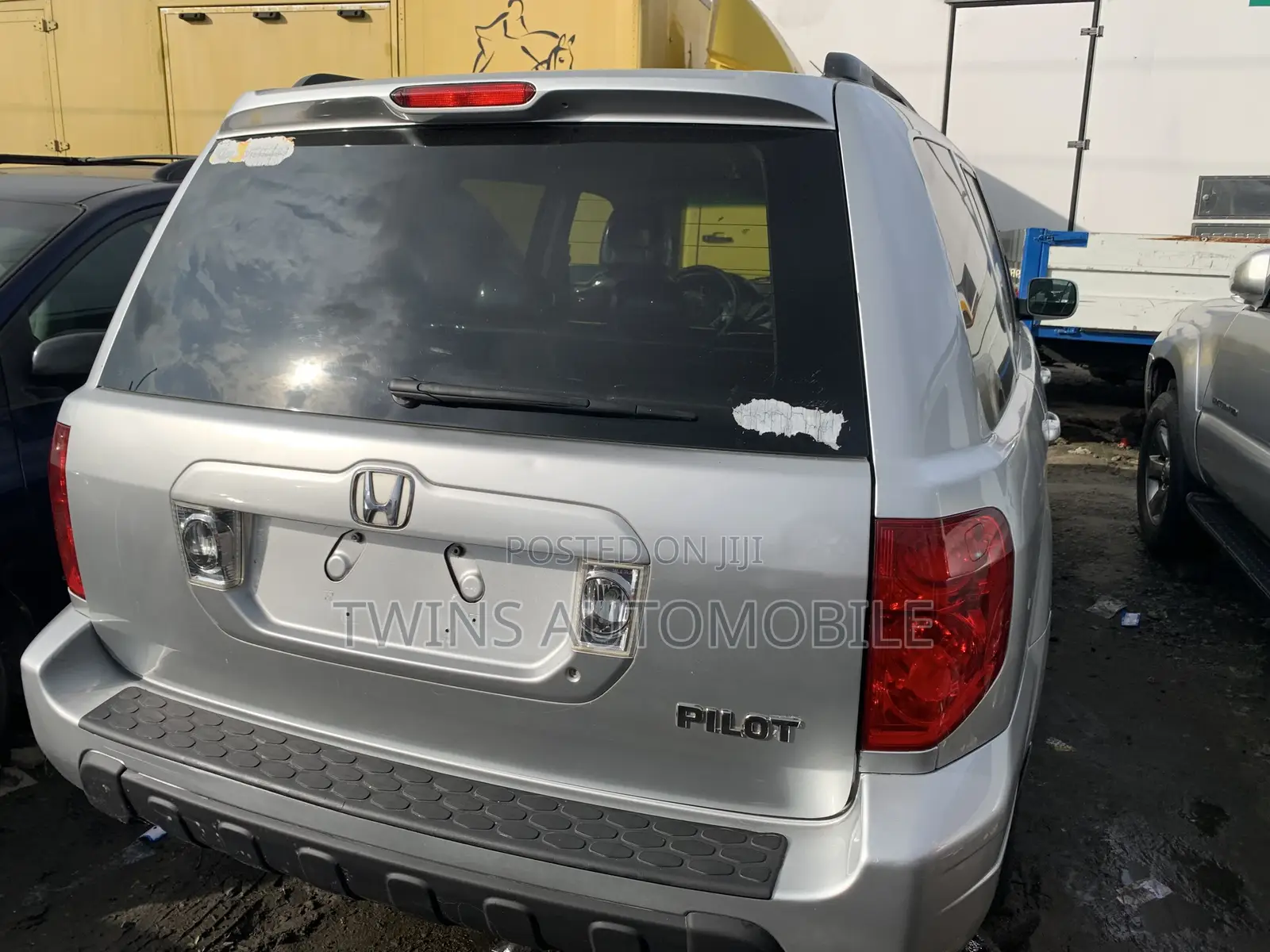 Honda Pilot 2005 Silver