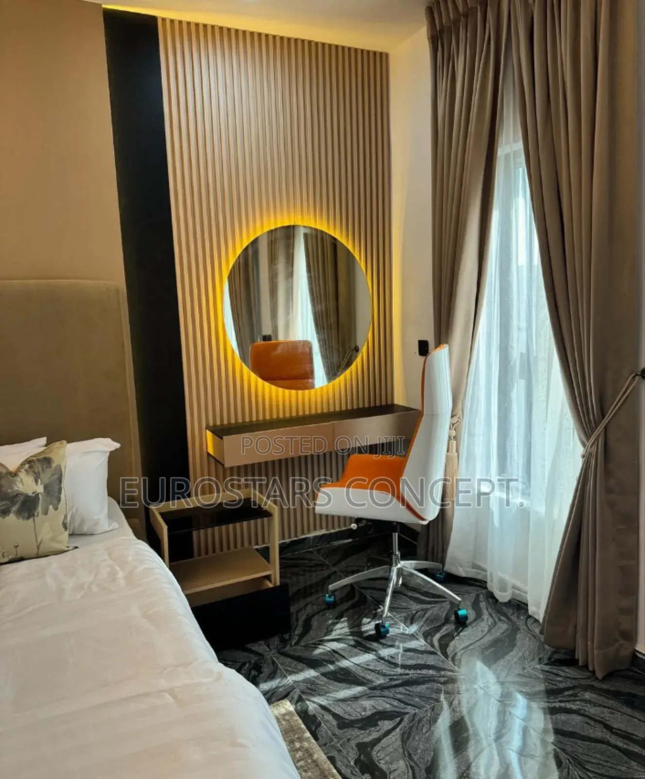 Simple Luxury Mirror With 3 Colours LED Lights