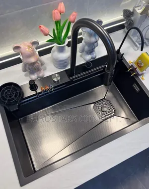 New Model Sink With Mixer an Pressing Control