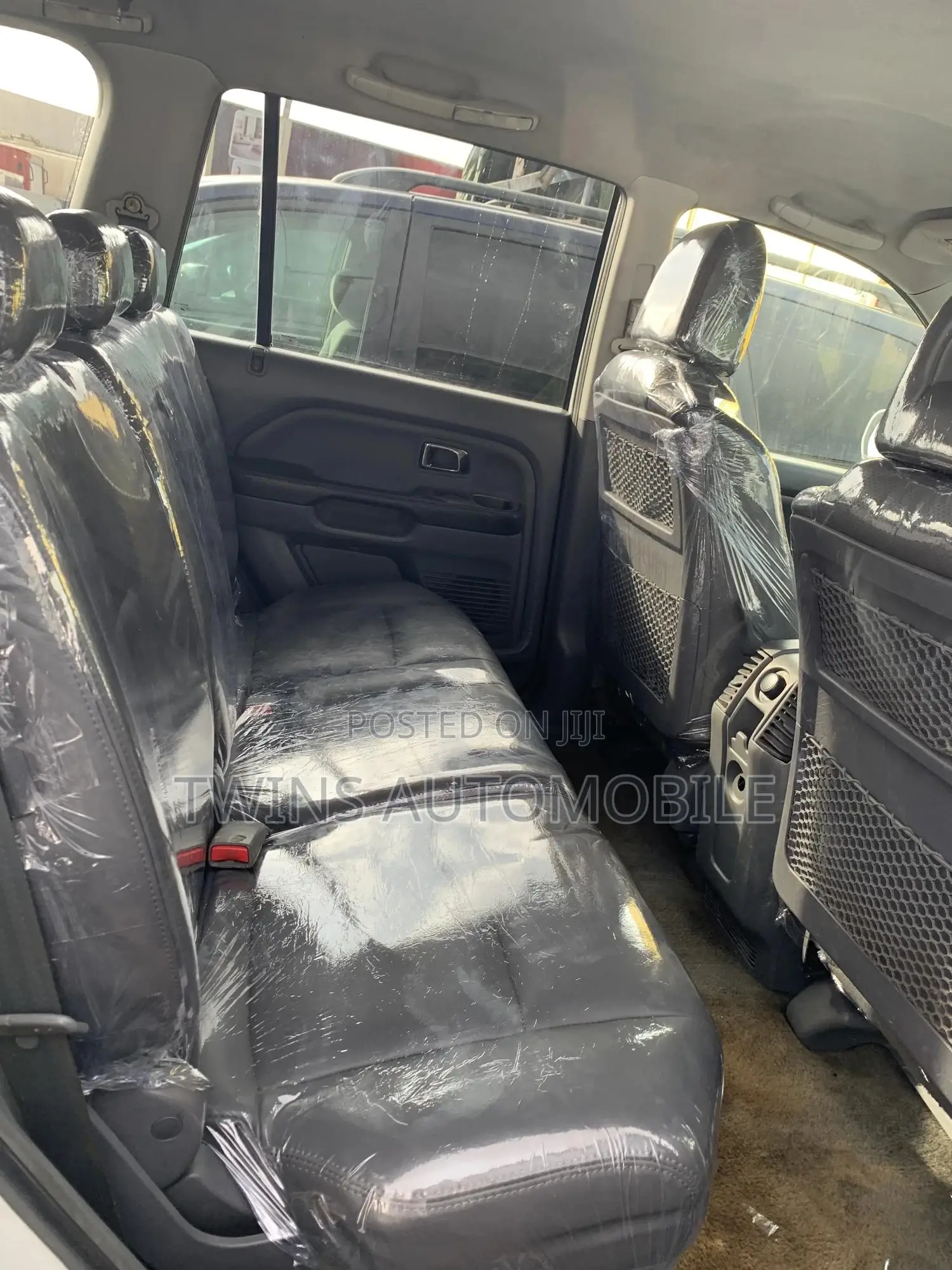 Honda Pilot 2005 Silver