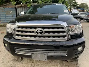 Toyota Sequoia Limited 4dr SUV 4WD (5.7L 8cyl 6A) 2010 Black