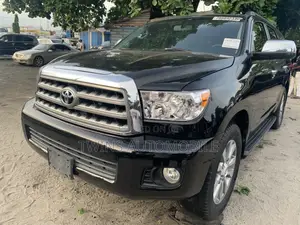 Toyota Sequoia Limited 4dr SUV 4WD (5.7L 8cyl 6A) 2010 Black