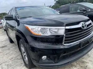 Toyota Highlander XLE 4dr SUV AWD (3.5L 6cyl 6A) 2015 Black