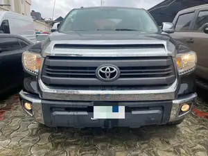 Photo - Toyota Tundra SR 4.6L V8 4x2 Double Cab 6.6 ft. box 145.7 in. WB 2016
