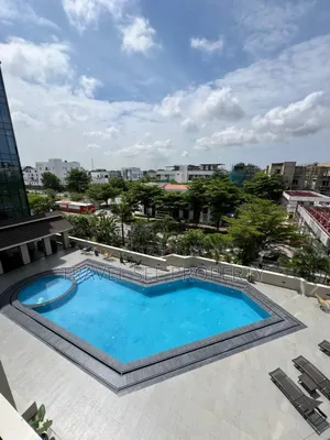 3bdrm Block of Flats in Private Estate for rent