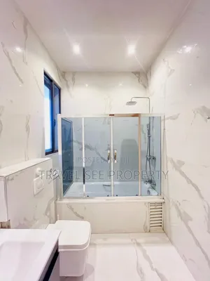 4bdrm Duplex in Private Estate for rent