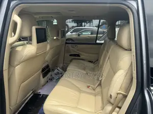 Lexus LX 570 AWD 2015 Gray