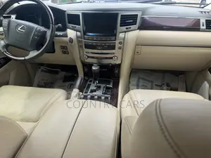 Lexus LX 570 AWD 2015 Gray