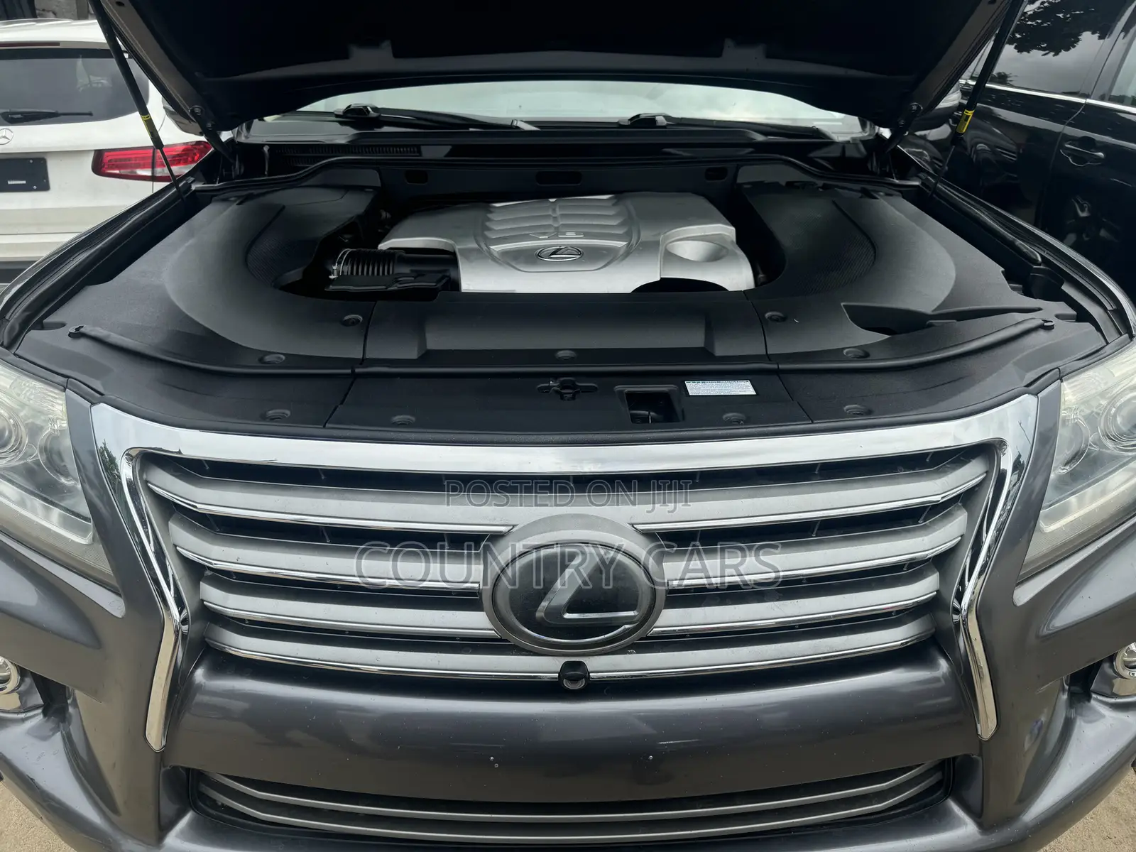 Lexus LX 570 AWD 2015 Gray