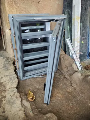 Frameless Window