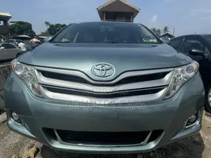 Toyota Venza V6 AWD 2011 Green