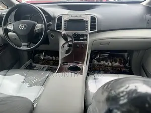 Toyota Venza V6 AWD 2010 Off white